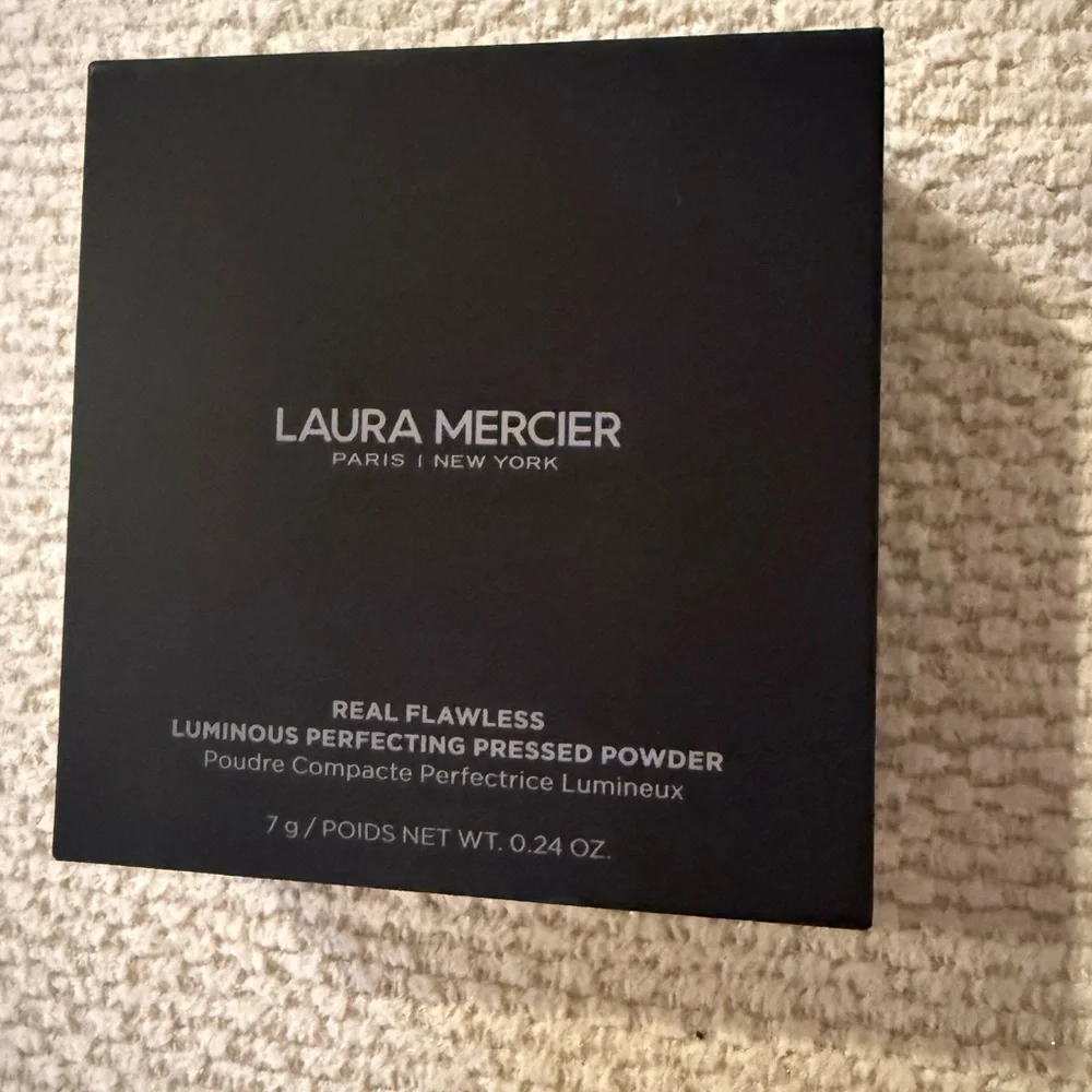 Laura Mercier Translucent flawless pressed‎ Powder, NWT in box translucent